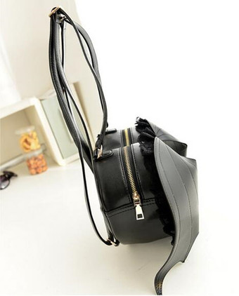 ロリィタバッグ　ブラック　ゴシック　フェイクレザー　アクセサリー　金属飾り　動物柄　