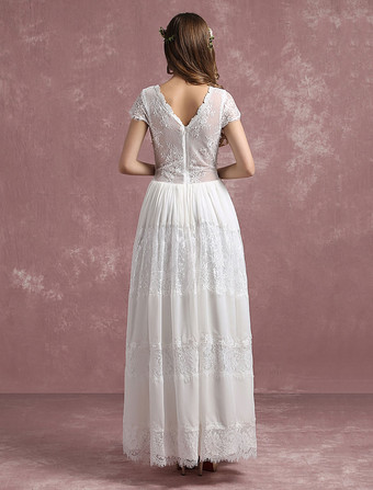 夏ウェディングドレス　2025　ボーホースタイル　ビーチウェディングガウン　レースビーズシフォン　ディープVネック　キャップスリーブ　Aライン　イリュージョンバック　７分丈ブライダルドレス