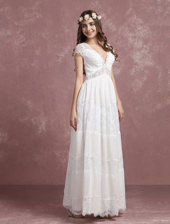 夏ウェディングドレス　2025　ボーホースタイル　ビーチウェディングガウン　レースビーズシフォン　ディープVネック　キャップスリーブ　Aライン　イリュージョンバック　７分丈ブライダルドレス