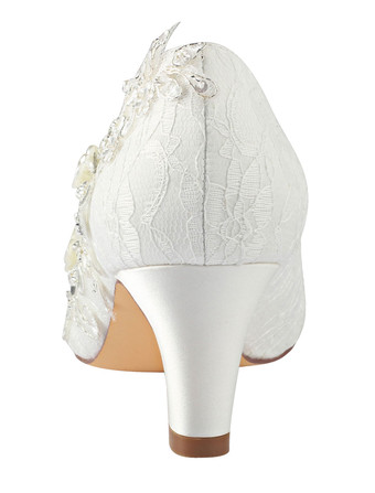 レース　ウェディングシューズ　アイボリー　ラウンドトゥ　ラインストーン　スリップオン　ブライダルシューズ