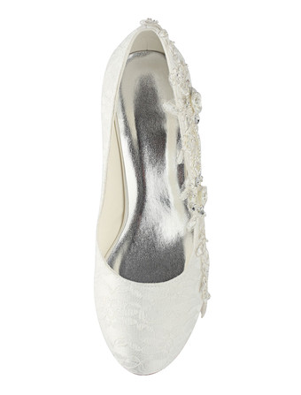 レース　ウェディングシューズ　アイボリー　ラウンドトゥ　ラインストーン　スリップオン　ブライダルシューズ