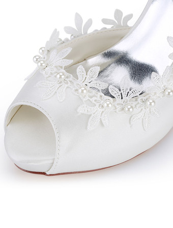 アイボリー　ウェディングシューズ　シルク　ピープトウ　レース　ブライダルシューズ　レディースハイヒール