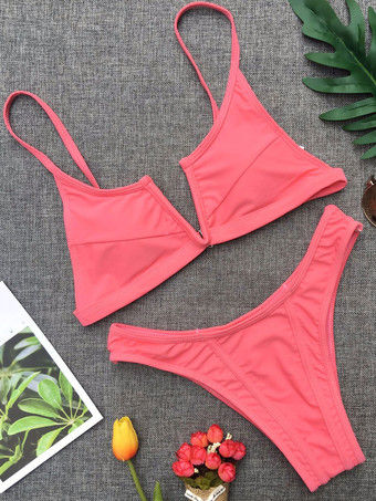 セクシー　三角ビキニ　ビーチ水着　ノッチ　レディース水着　2025