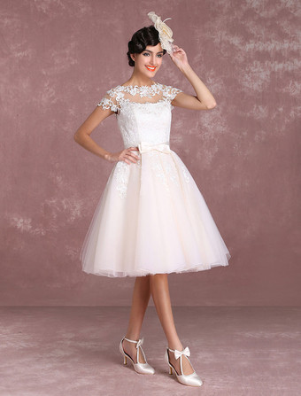 レトロ　ウェディングドレス　アイボリー　半袖　ナチュラルウェストライン　くるみボタン　Aライン　ひざ丈　 Milanoo