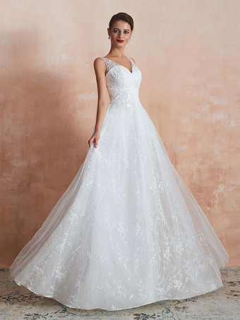 Robe de mariée trapèze ivoire en tulle col V zip sur dos à traîne robe de mariage