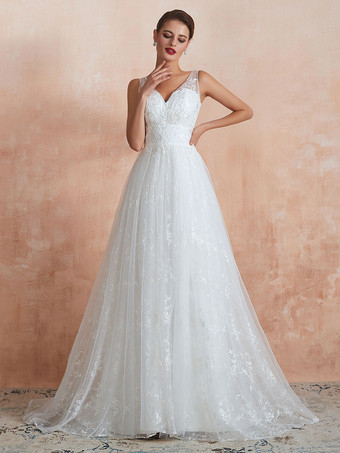 Robe de mariée trapèze ivoire en tulle col V zip sur dos à traîne robe de mariage