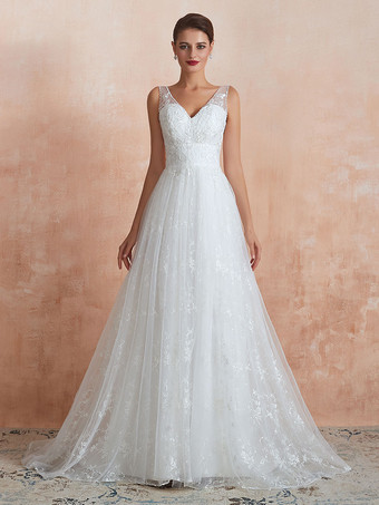 Robe de mariée trapèze ivoire en tulle col V zip sur dos à traîne robe de mariage