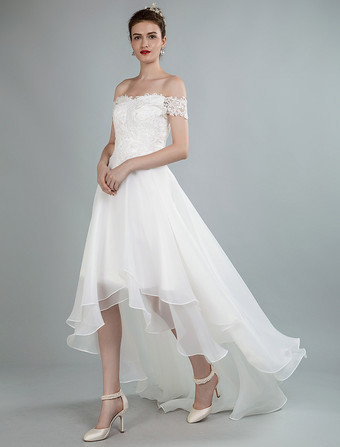 Robe de mariée simple hors de l'épaule en dentelle haut-bas jupe asymétrique en organza Robe de mariage