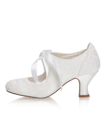 ヴィンテージウェディングシューズラウンドトゥ子猫ヒールブライダルシューズ