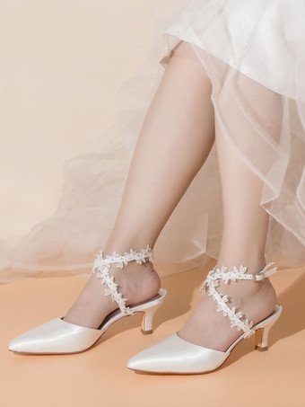 エレガントウェディングシューズサテンアイボリーポインテッドトゥフラワー子猫ヒール2.2 "ブライダルシューズ