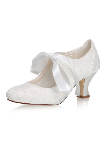 ヴィンテージウェディングシューズラウンドトゥ子猫ヒールブライダルシューズ