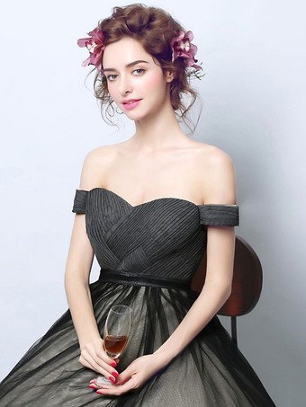 ゴシックロイヤルウェディングドレスプリンセスシルエットノースリーブプリーツチュールコートトレーンブライダルドレス