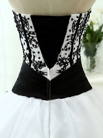 黒のウェディングドレスプリンセスシルエットノースリーブレースオーガンザ床長さの花嫁衣装