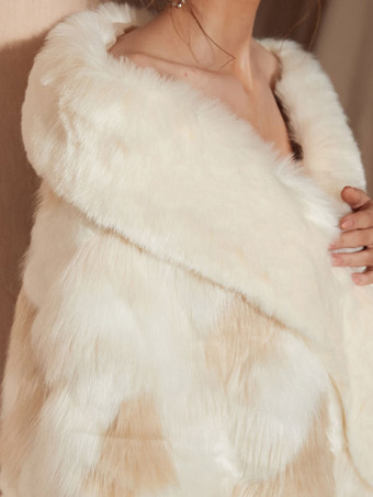 ウェディングラップ ホワイト フェイクファー ブライダル 冬 暖かい カバーアップ 2025