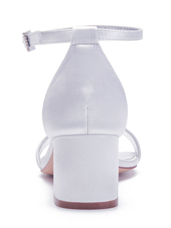 ウェディングシューズサテンホワイトポインテッドトゥスパンコールチャンキーアンクルストラップ特別な機会の靴