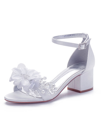 ホワイト ウェディングシューズサテンホワイトポインテッドトゥスパンコールチャンキーアンクルストラップ特別な機会の靴