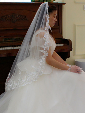 Wedding Veil One Tier Lace Tulle Lace Applique Edge Oval Bridal Veil