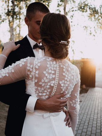 Schlichtes Brautkleid A-Linie Brautkleider lang Spitze und Haken & Öse A-Linie- Weiß Standesamtkleid