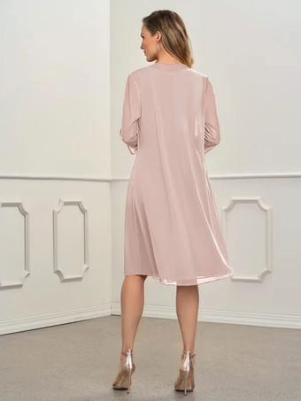 Robe de mère de mariée rose en chiffon col rond manche longue longueur au genou robe d'invitée