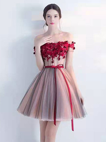 ブルゴーニュの帰省のドレス2025チュールオフショルダーボールガウンノースリーブのビーズの短いドレス