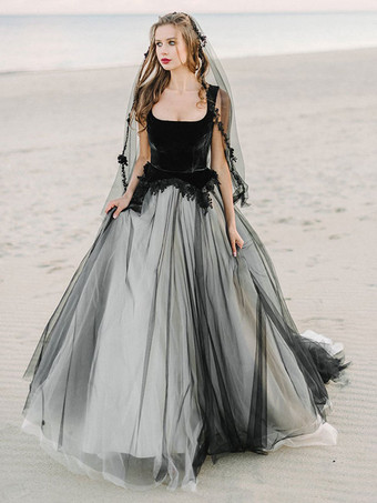 ゴシックブラックのウェディングドレス A ラインスクエアネックノースリーブレースチュールベロア床長さのブライダルドレス無料カスタマイズ