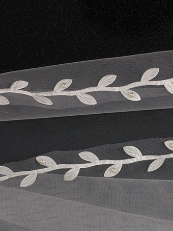 アイボリーウェディングベールワンティアチュールフィニッシュドエッジウォーターフォールロングブライダルベール