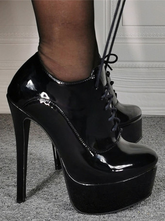 女性のセクシーなハイヒールチェーンスティレットヒールレースアップパテントPUアッパーブルースカイハイヒールパンプス