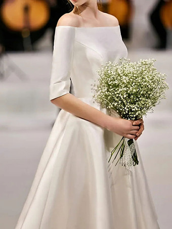 エリックホワイトショートウェディングドレスオフショルダーハーフスリーブラインナチュラルウエストサテン生地膝丈ブライダルガウン