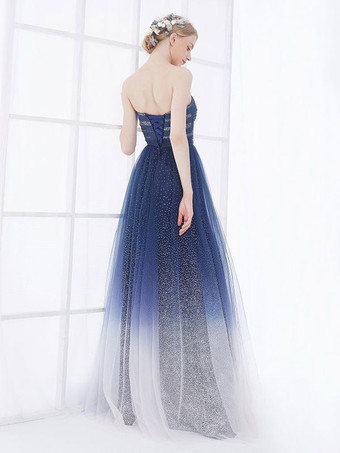 ネイビーブルーのウェディングドレスストラップレスノースリーブレースアップナチュラルウエストフロアレングスレースチュールAラインブライダルガウン