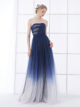 ネイビーブルーのウェディングドレスストラップレスノースリーブレースアップナチュラルウエストフロアレングスレースチュールAラインブライダルガウン