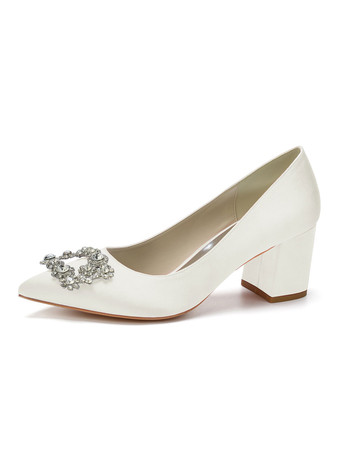 アイボリー 女性パンプスパピーヒールポインテッドトゥサテンロートップスバーガンディヒール