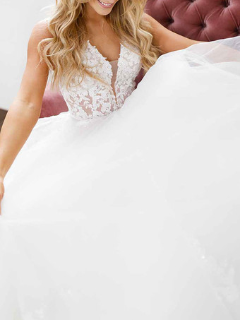 ホワイトのシンプルなレースのウェディングドレス Vネック ノースリーブ バックレス Aライン ブライダルドレス 無料カスタマイズ