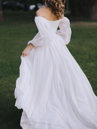 ホワイトのシンプルなカジュアルウェディングドレス、トレーン付き、Aライン、バトーネック、長袖、バックレス、ジッパー、シフォンブライダルドレス、無料カスタマイズ