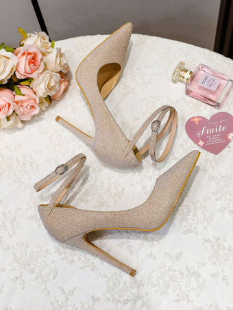 女性のためのハイヒールロートップスチレットヒールメッシュブロンドウエディングシューズ