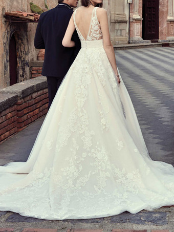 電車のVネックノースリーブの背中のレースのa-lineのブライダルガウンとアイボワールのシンプルなウェディングドレス