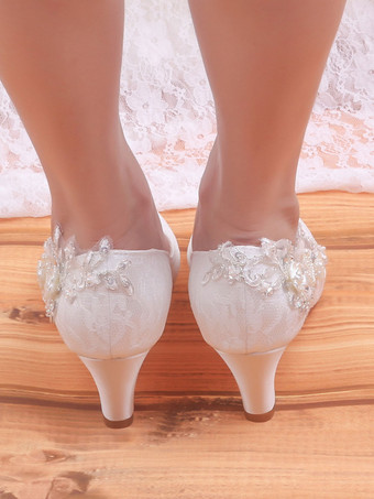 ウェディングシューズサテンアイボリーラウンドトゥ刺繍チャンキーヒールミッドブライダルパンプス