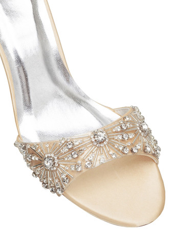 シャンパンの結婚式の靴サテンオープントゥラインストーンスチレットヒールアンクルストラップヒール