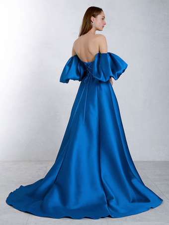 トレインストラップレス半袖の青いウェディングドレスは、ナチュラルウエストサテン生地Aラインロングブライダルガウンをひもで締めます