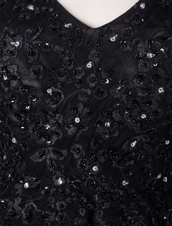 ゴシックブラックのウェディングドレス A ライン V ネック長袖レースチュール花嫁衣装トレーン無料カスタマイズ