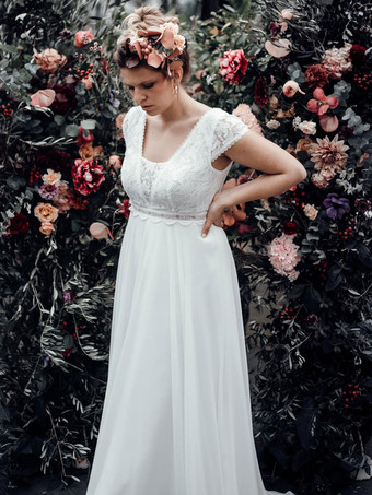 アイボリー ボヘミアン ウェディングドレス レース Aライン バックレス 半袖 Vネック ブライダルドレス トレーン付き 無料カスタマイズ