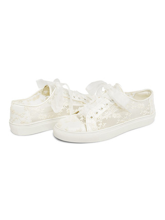 女性のブライダル スニーカー シューズ シルクとサテンのラウンド トゥ フラット シューズ