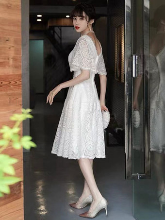 Robe de cocktail Robe de soirée moderne en dentelle à col en V et longueur thé