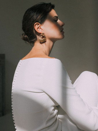 ヴィンテージ ウェディングドレス ジュエルネック 七分袖 ポリエステル トレーン ボタン付き 伝統的なドレス 花嫁のための 無料のカスタマイズ