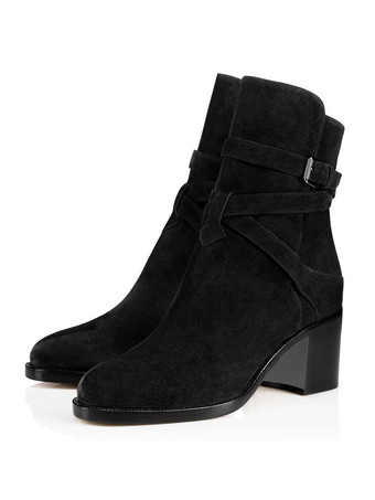女性の足首ブーツブラックスエードラウンドトゥーチャンキーヒールアンクルブーツ