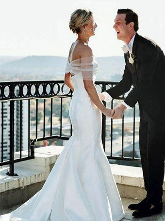 ウェディング ラップ アイボリー ジュエル ネック マント チュール ボタン ブライダル カバーアップ