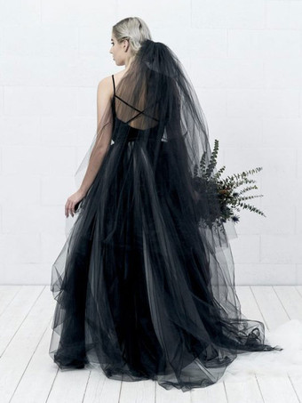 黒のウェディングドレスベロア A ラインノースリーブプリーツトレーンブライダルドレス無料カスタマイズ