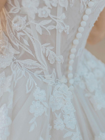 プリンセス ウェディングドレスAライン トレーン付き 恋人ネック ノースリーブ レース ブライダルガウン 自由なカスタマイズ