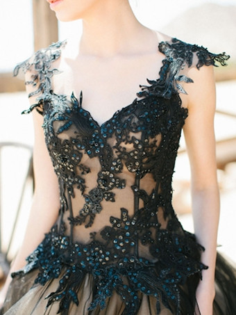 Black Wedding Dresses Tulle Princess Silhouette Sleeveless Low Rise Waist Lace Court Train Bridal Gown Free Customization