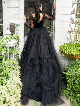 ゴシックブラックのウェディングドレス A ライン長袖レーストレインブライダルガウン無料カスタマイズ