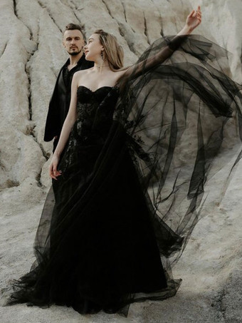 黒のウェディングドレス A ライン ノースリーブ バックレス レース トレイン ブライダル ガウン無料カスタマイズ